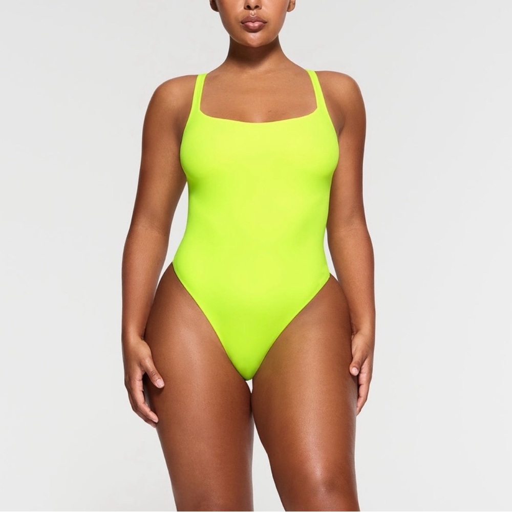 SKIMS Neon highlighter Bodysuit
